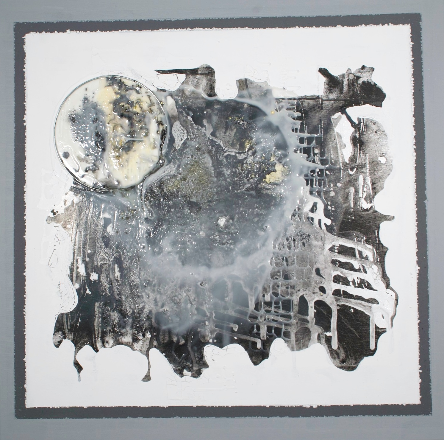 330 - 2015 - untitled - cm 90 x 90 - mixed media on canvas