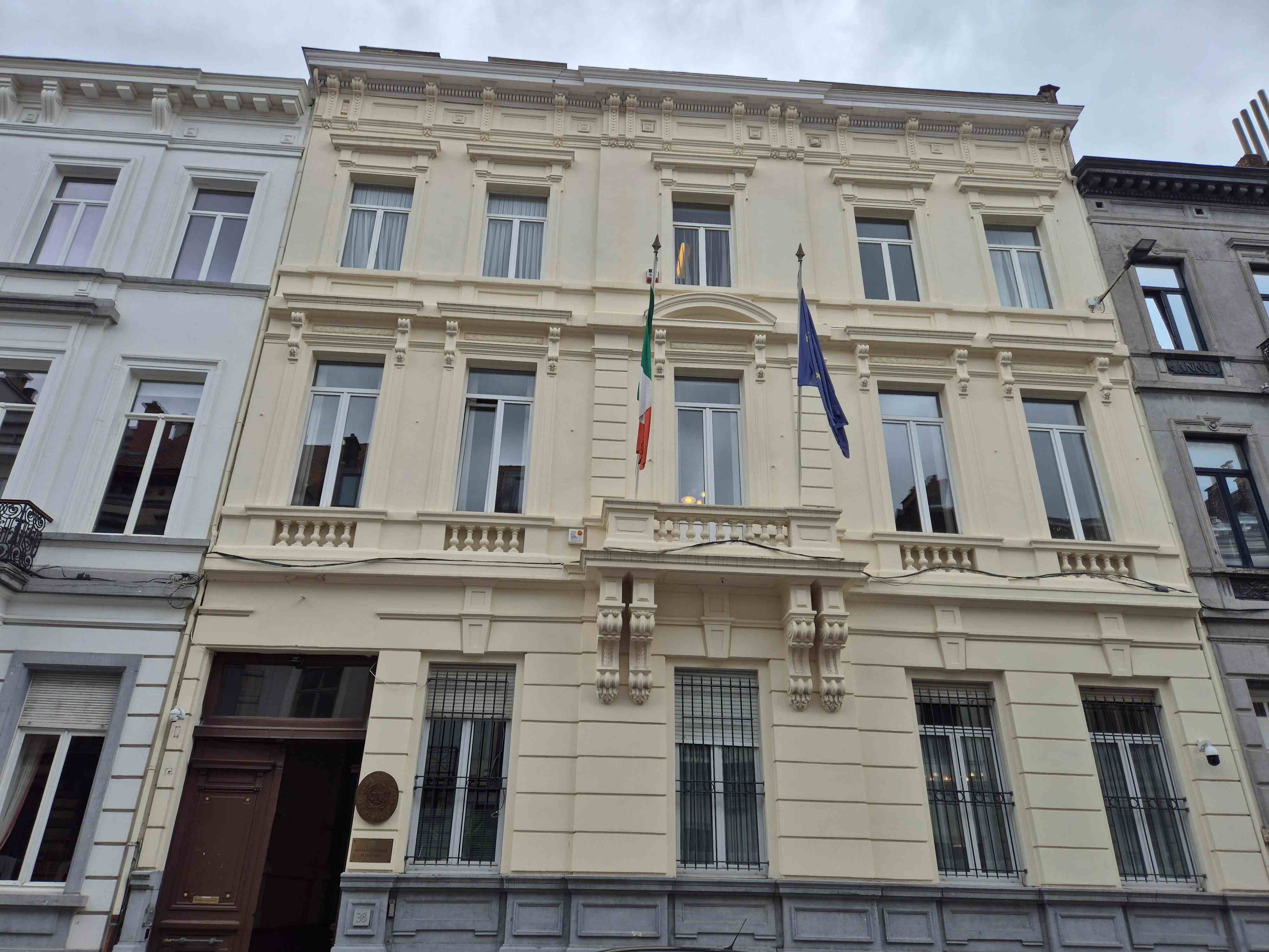1. Palazzo Istituto 3